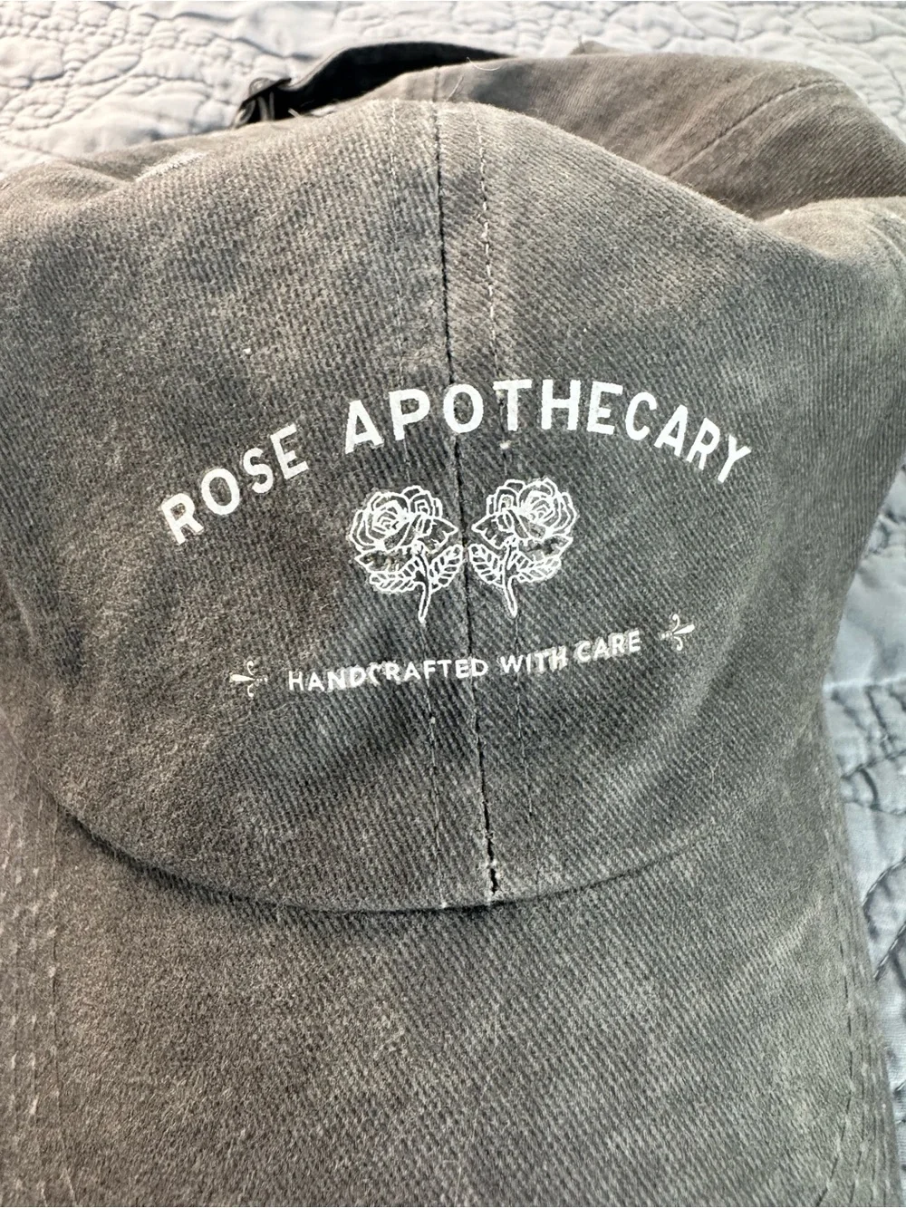 Rose Apothecary from Schitt’s Creek graphic Baseball Cap - Charcoal